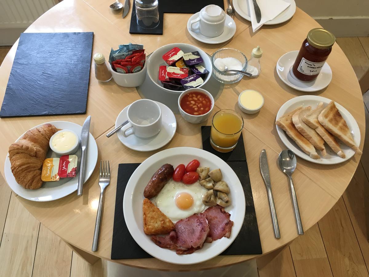 Oakhurst Gatwick B&B Crawley  Eksteriør bilde